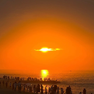 美女扒胸罩㊙️露出奶
