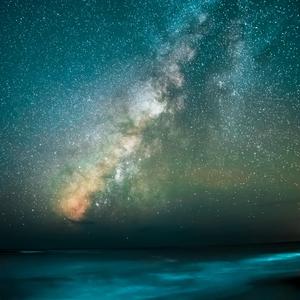 美女扒胸罩㊙️露出奶
